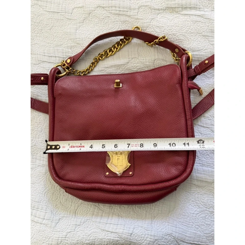 J.W.‎ Hulme Co. Womens Burgundy Leather Inner Pockets Crossbody Bag Editor